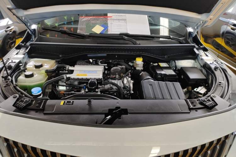 Used GAC Trumpchi GS3 2023 Shadow Speed 270T Dynamic Intelligence Edition Engine Bay