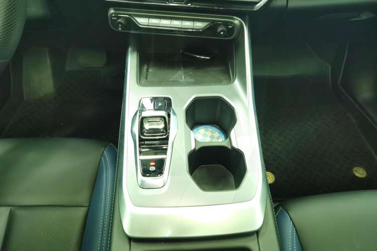 Used GAC Trumpchi GS3 2023 Shadow Speed 270T Dynamic Intelligence Edition Gear Lever