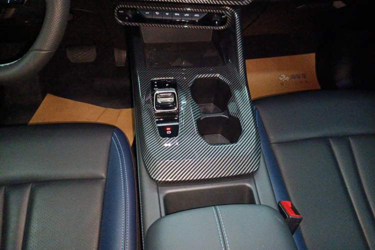 Used GAC Trumpchi GS3 2023 Shadow Speed 270T Dynamic Intelligence Edition Gear Lever