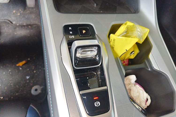 Used GAC Trumpchi GS3 2023 Shadow Speed 270T Enjoyment Edition Gear Lever