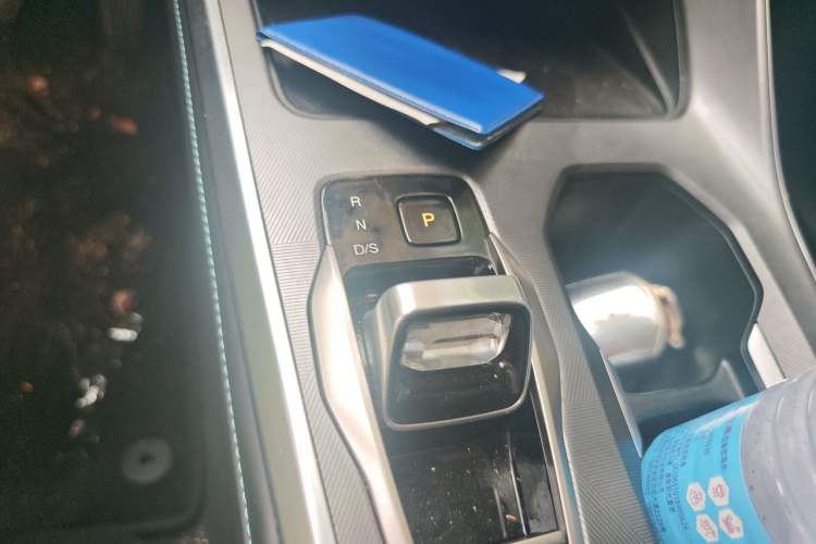Used GAC Trumpchi GS3 2023 Shadow Speed 270T Enjoyment Edition Gear Lever