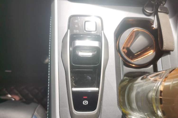 Used GAC Trumpchi GS3 2023 Shadow Speed 270T Enjoyment Edition Gear Lever