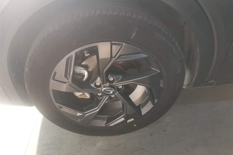 Used GAC Trumpchi GS3 2023 Shadow Speed 270T Dynamic Intelligence Edition Left Front Wheel Hub