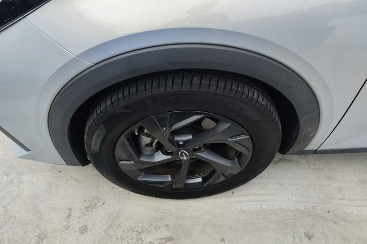 Used GAC Trumpchi GS3 2023 Shadow Speed 270T Enjoyment Edition Left Front Wheel Hub