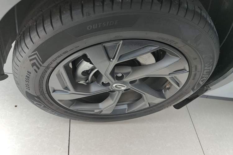 Used GAC Trumpchi GS3 2023 Shadow Speed 270T Enjoyment Edition Left Front Wheel Hub
