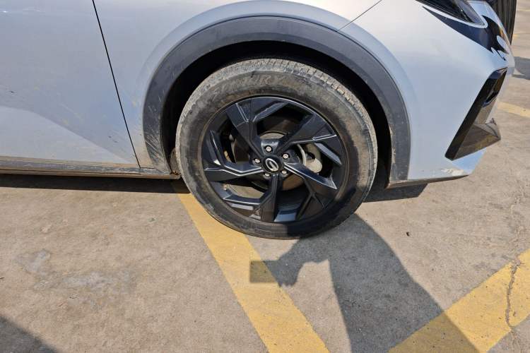 Used GAC Trumpchi GS3 2023 Shadow Speed 270T Enjoyment Edition Right Front Wheel Hub