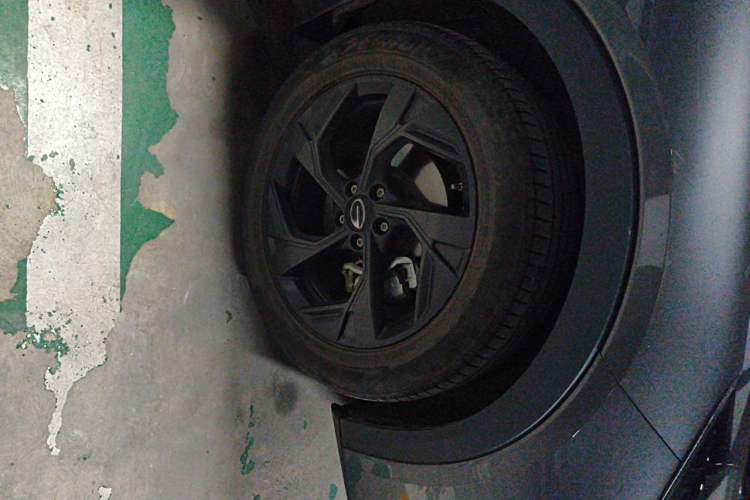 Used GAC Trumpchi GS3 2023 Shadow Speed 270T Dynamic Intelligence Edition Right Front Wheel Hub