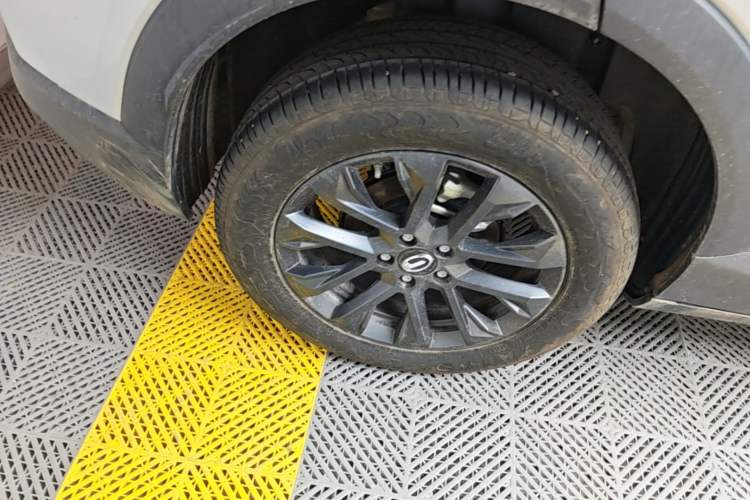Used GAC Trumpchi GS3 2023 Yingsu 270T Jingqu Edition Right Rear Wheel Hub