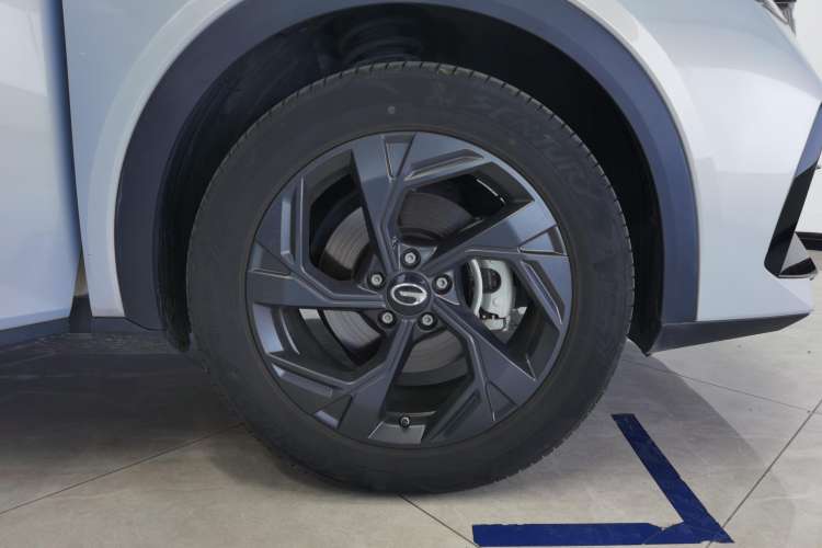 Used GAC Trumpchi GS3 2023 Shadow Speed 270T Dynamic Intelligence Edition Right Rear Wheel Hub