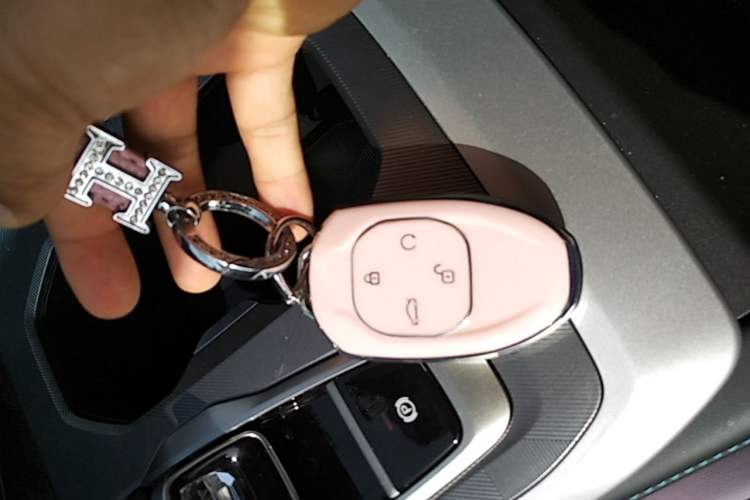 Used GAC Trumpchi GS3 2023 Yingsu 270T Jingqu Edition Vehicle Key