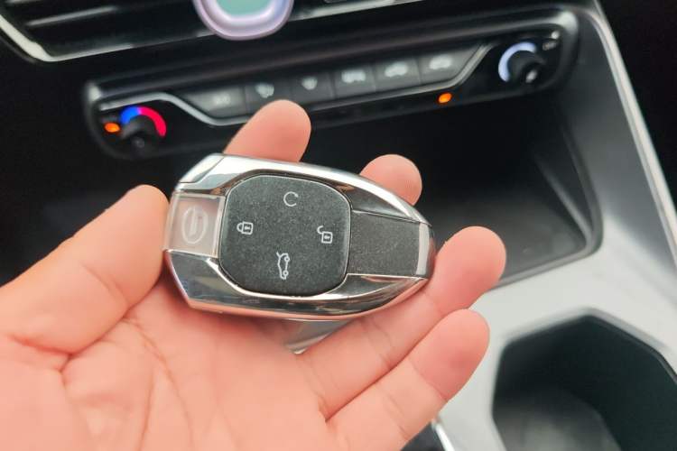 Used GAC Trumpchi GS3 2023 Shadow Speed 270T Dynamic Intelligence Edition Vehicle Key
