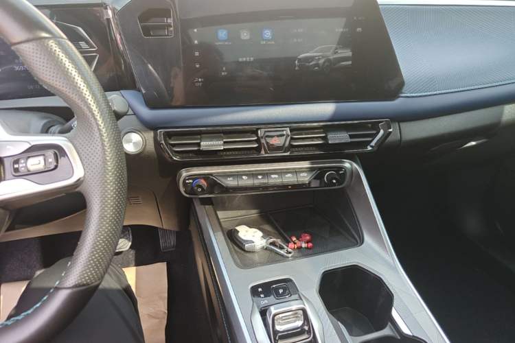 Used GAC Trumpchi GS3 2023 Shadow Speed 270T Enjoyment Edition Audio And AC Panel