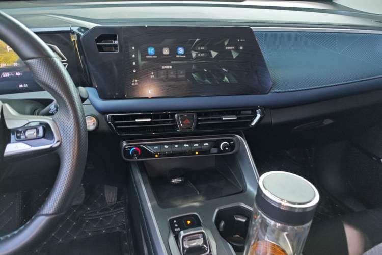 Used GAC Trumpchi GS3 2023 Shadow Speed 270T Enjoyment Edition Audio And AC Panel