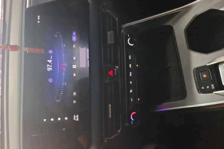 Used GAC Trumpchi GS3 2023 Shadow Speed 270T Enjoyment Edition Audio And AC Panel