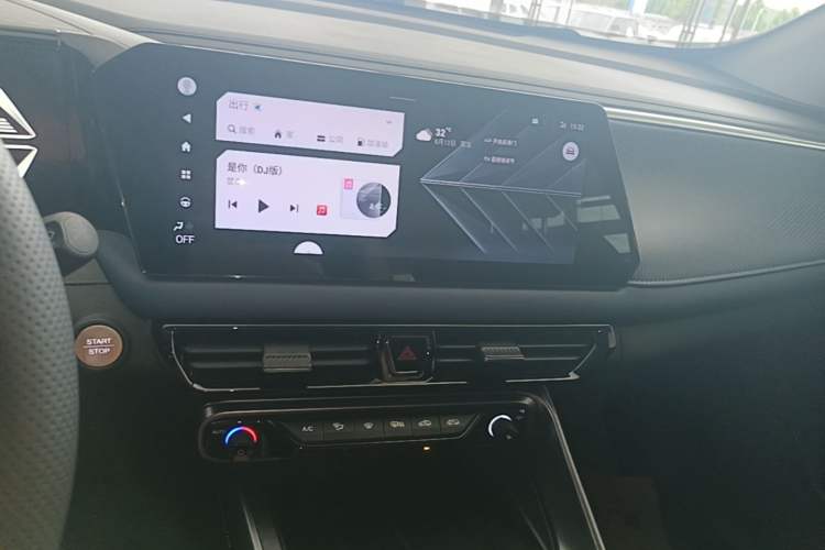 Used GAC Trumpchi GS3 2023 Shadow Speed 270T Dynamic Intelligence Edition Audio And AC Panel