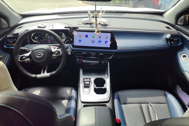 Used GAC Trumpchi GS3 2023 Shadow Speed 270T Dynamic Intelligence Edition Center Console