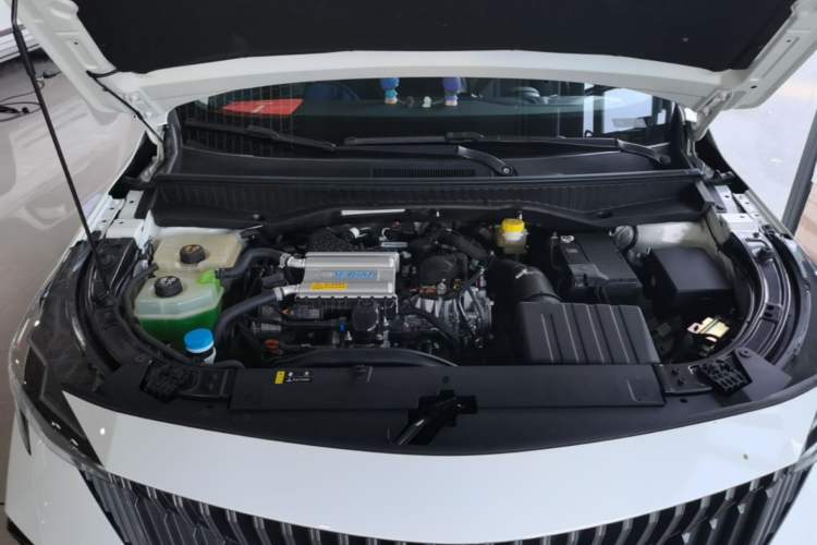 Used GAC Trumpchi GS3 2023 Shadow Speed 270T Dynamic Intelligence Edition Engine Bay