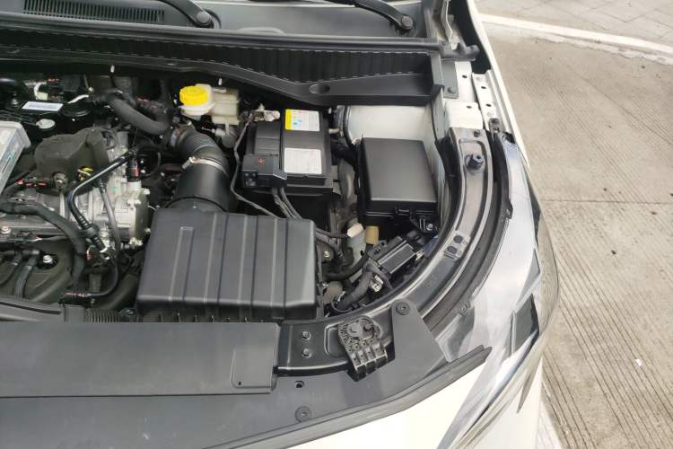 Used GAC Trumpchi GS3 2023 Shadow Speed 270T Enjoyment Edition Engine Bay Left