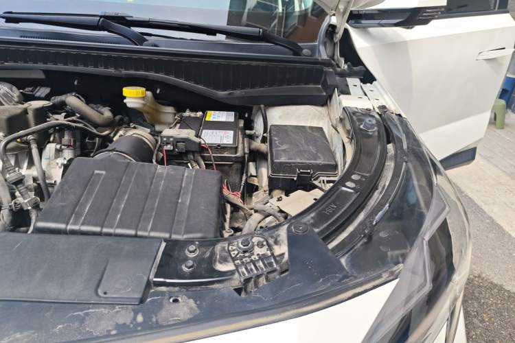 Used GAC Trumpchi GS3 2023 Shadow Speed 270T Dynamic Intelligence Edition Engine Bay Left