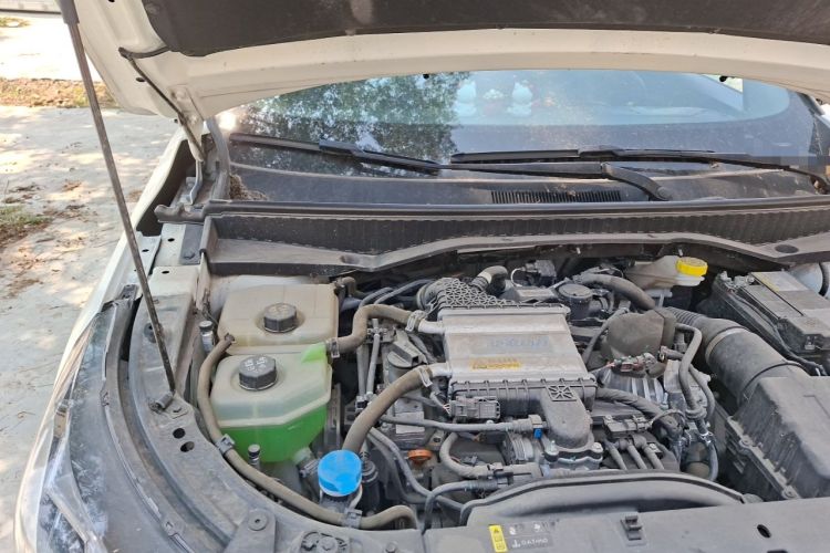 Used GAC Trumpchi GS3 2023 Shadow Speed 270T Enjoyment Edition Engine Bay Right