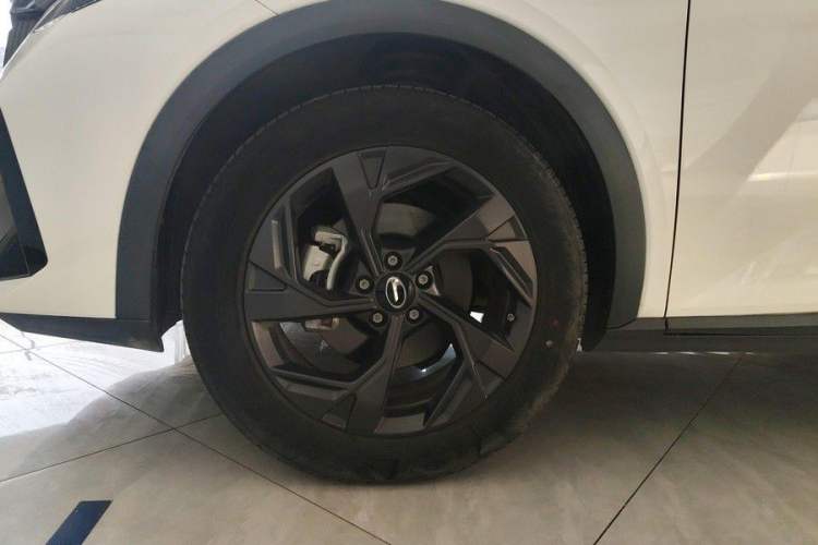 Used GAC Trumpchi GS3 2023 Shadow Speed 270T Enjoyment Edition Exterior 4