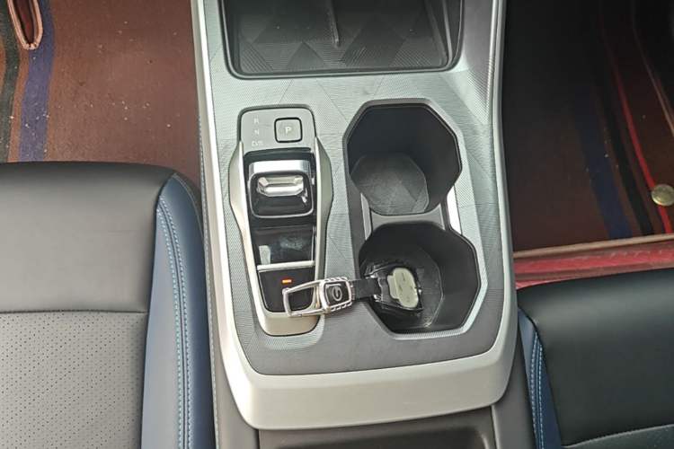 Used GAC Trumpchi GS3 2023 Shadow Speed 270T Enjoyment Edition Gear Lever