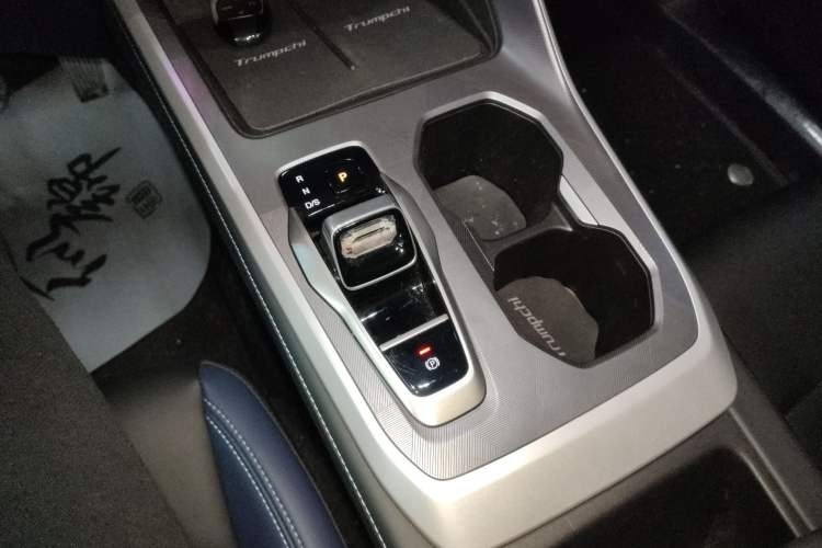 Used GAC Trumpchi GS3 2023 Shadow Speed 270T Enjoyment Edition Gear Lever