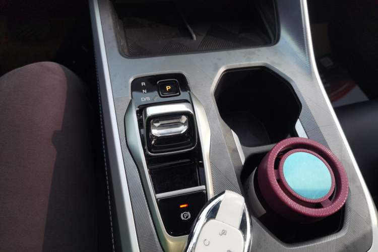Used GAC Trumpchi GS3 2023 Shadow Speed 270T Enjoyment Edition Gear Lever