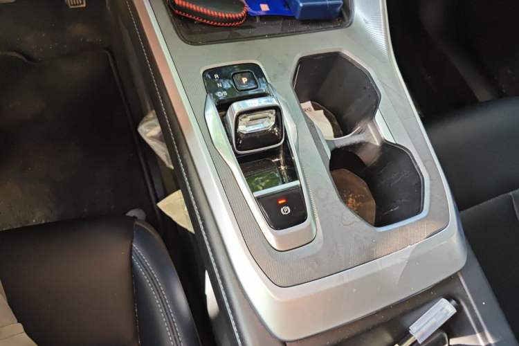 Used GAC Trumpchi GS3 2023 Shadow Speed 270T Dynamic Intelligence Edition Gear Lever