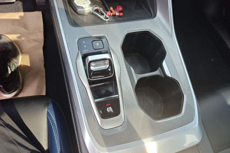 Used GAC Trumpchi GS3 2023 Shadow Speed 270T Enjoyment Edition Gear Lever