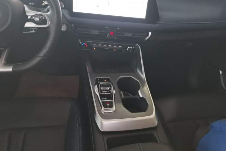Used GAC Trumpchi GS3 2023 Shadow Speed 270T Dynamic Intelligence Edition Gear Lever