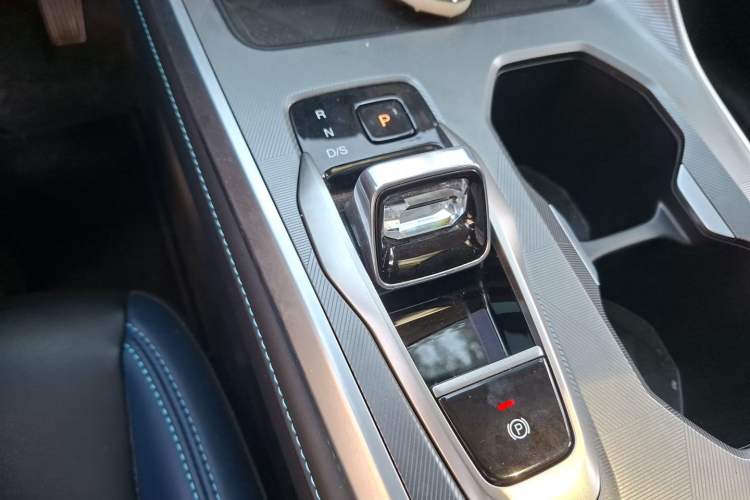 Used GAC Trumpchi GS3 2023 Shadow Speed 270T Enjoyment Edition Gear Lever