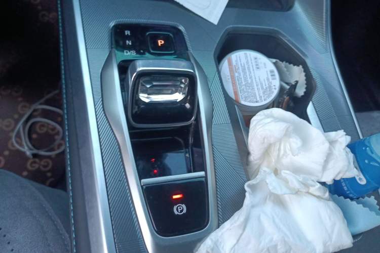 Used GAC Trumpchi GS3 2023 Shadow Speed 270T Enjoyment Edition Gear Lever