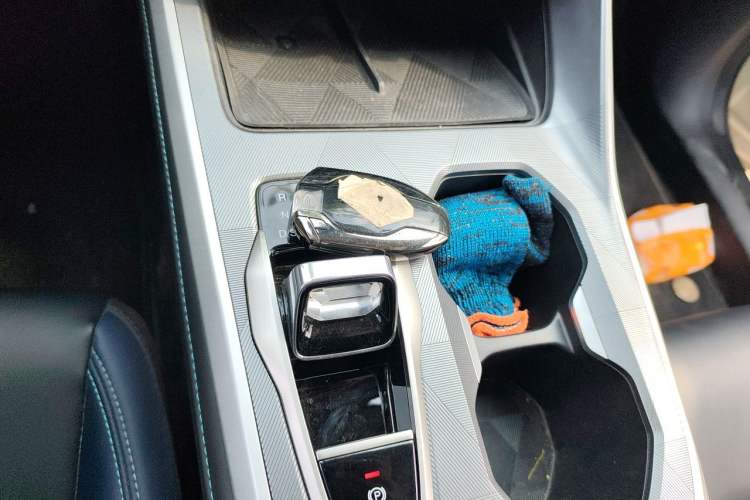 Used GAC Trumpchi GS3 2023 Shadow Speed 270T Enjoyment Edition Gear Lever