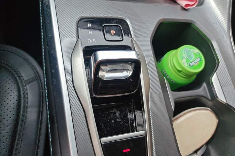 Used GAC Trumpchi GS3 2023 Shadow Speed 270T Enjoyment Edition Gear Lever