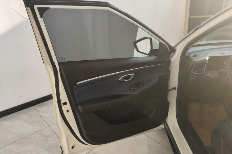 Used GAC Trumpchi GS3 2023 Shadow Speed 270T Enjoyment Edition Interior 11