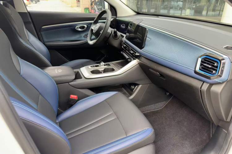 Used GAC Trumpchi GS3 2023 Shadow Speed 270T Enjoyment Edition Interior 2