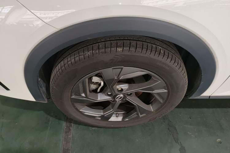 Used GAC Trumpchi GS3 2023 Shadow Speed 270T Enjoyment Edition Left Front Wheel Hub