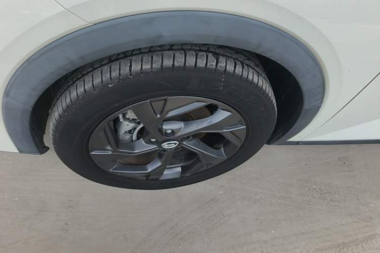 Used GAC Trumpchi GS3 2023 Shadow Speed 270T Enjoyment Edition Left Front Wheel Hub