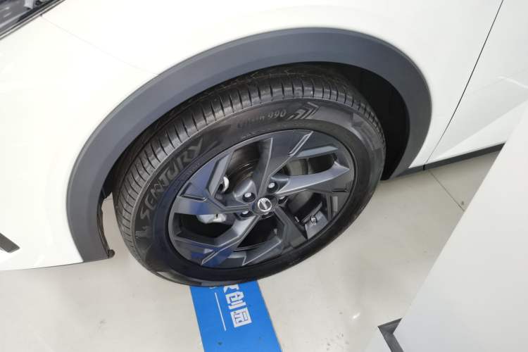 Used GAC Trumpchi GS3 2023 Shadow Speed 270T Enjoyment Edition Left Front Wheel Hub