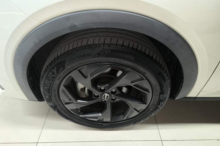 Used GAC Trumpchi GS3 2023 Shadow Speed 270T Enjoyment Edition Left Front Wheel Hub