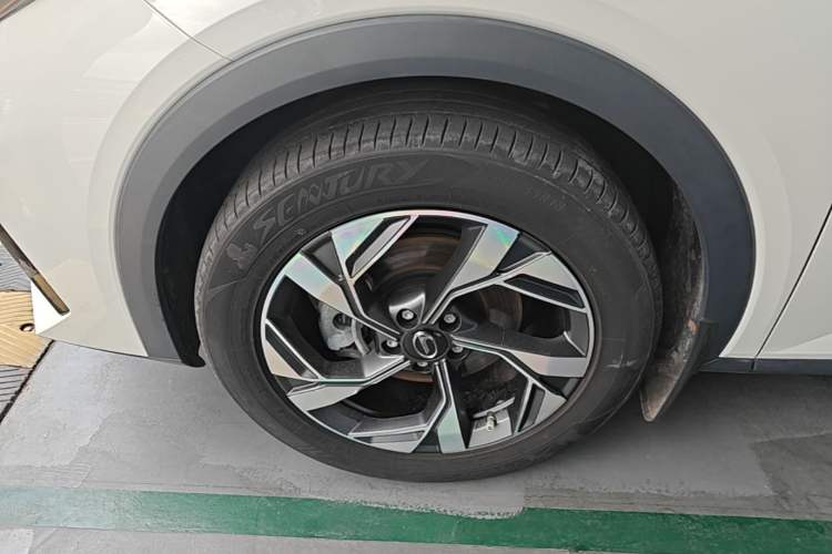 Used GAC Trumpchi GS3 2023 Shadow Speed 270T Enjoyment Edition Left Front Wheel Hub