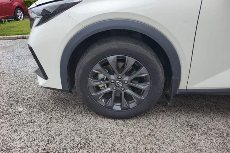 Used GAC Trumpchi GS3 2023 Yingsu 270T Jingqu Edition Left Front Wheel Hub