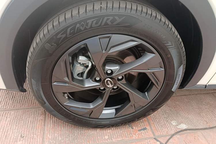 Used GAC Trumpchi GS3 2023 Shadow Speed 270T Enjoyment Edition Left Front Wheel Hub
