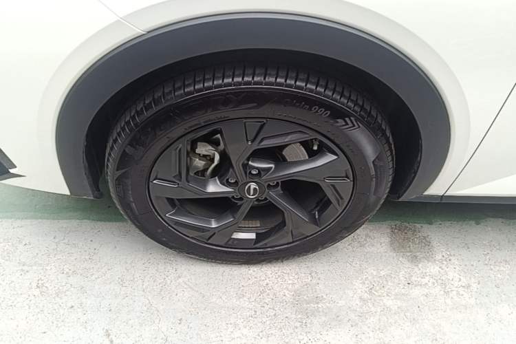 Used GAC Trumpchi GS3 2023 Shadow Speed 270T Enjoyment Edition Left Front Wheel Hub