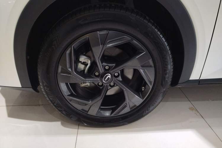 Used GAC Trumpchi GS3 2023 Shadow Speed 270T Enjoyment Edition Left Front Wheel Hub