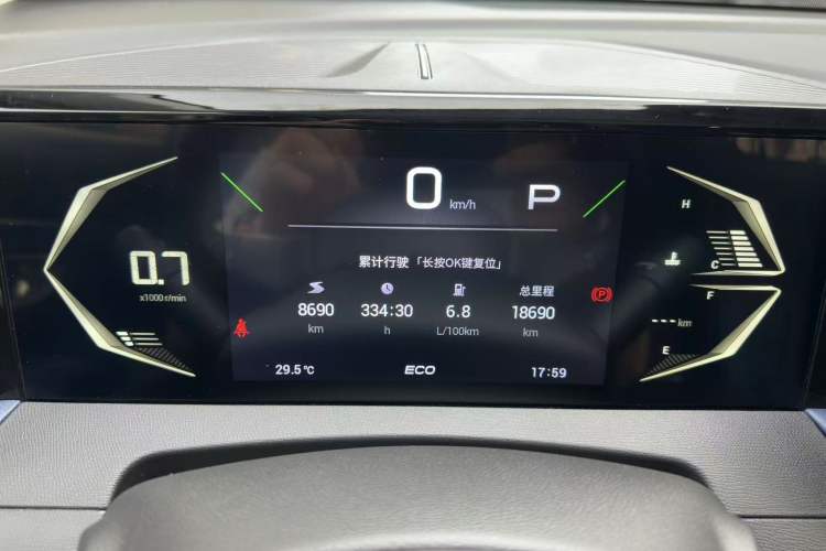 Used GAC Trumpchi GS3 2023 Shadow Speed 270T Enjoyment Edition Odometer Close Up