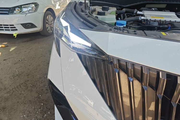 Used GAC Trumpchi GS3 2023 Shadow Speed 270T Dynamic Intelligence Edition Right Front Headlight