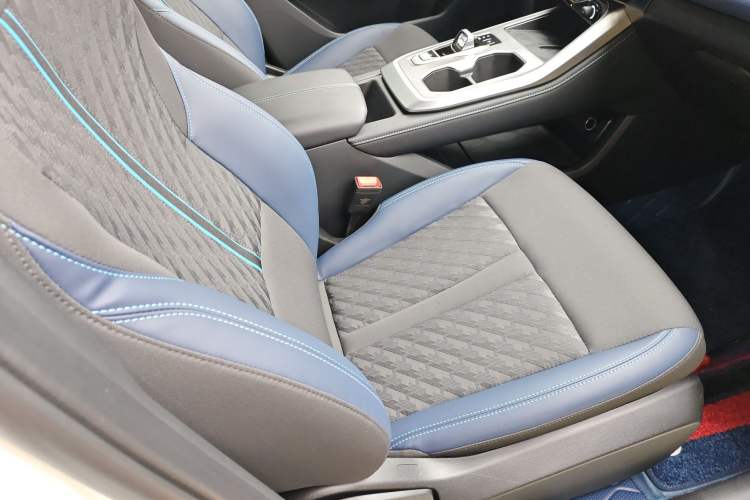 Used GAC Trumpchi GS3 2023 Yingsu 270T Jingqu Edition Right Front Seat