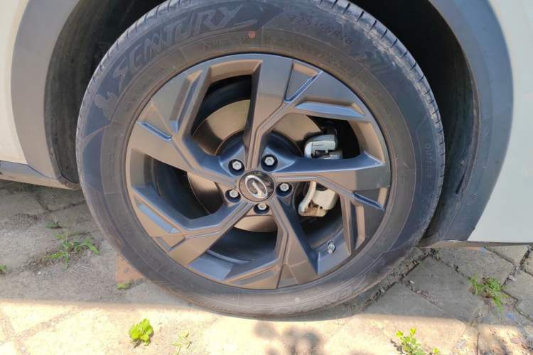 Used GAC Trumpchi GS3 2023 Shadow Speed 270T Dynamic Intelligence Edition Right Front Wheel Hub